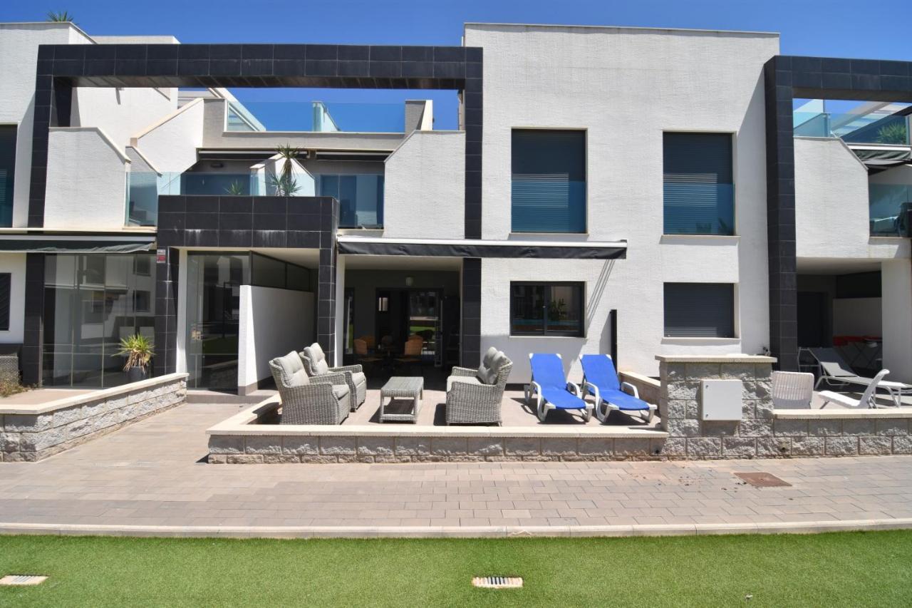 Oasis Beach Orihuela Exterior photo